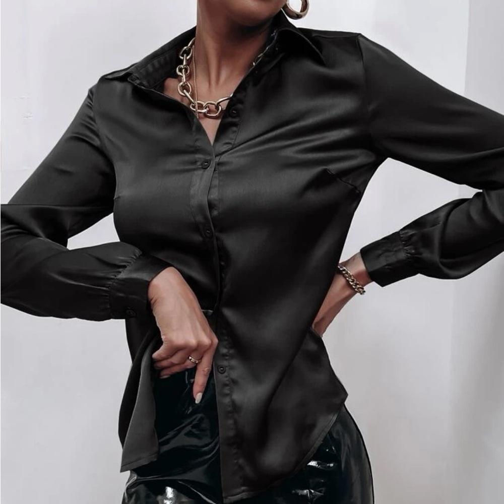 Luxe  green silky  button up boyfriend business casual satin top - Picture 11 of 16